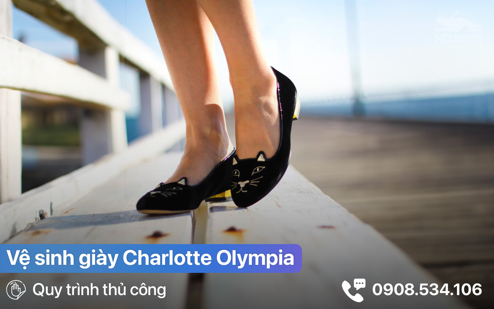 Vệ sinh giày charlotte olympia