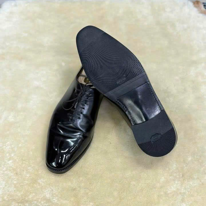 Thay đế Goodyear giày tây tại HD Sneaker Cleaning